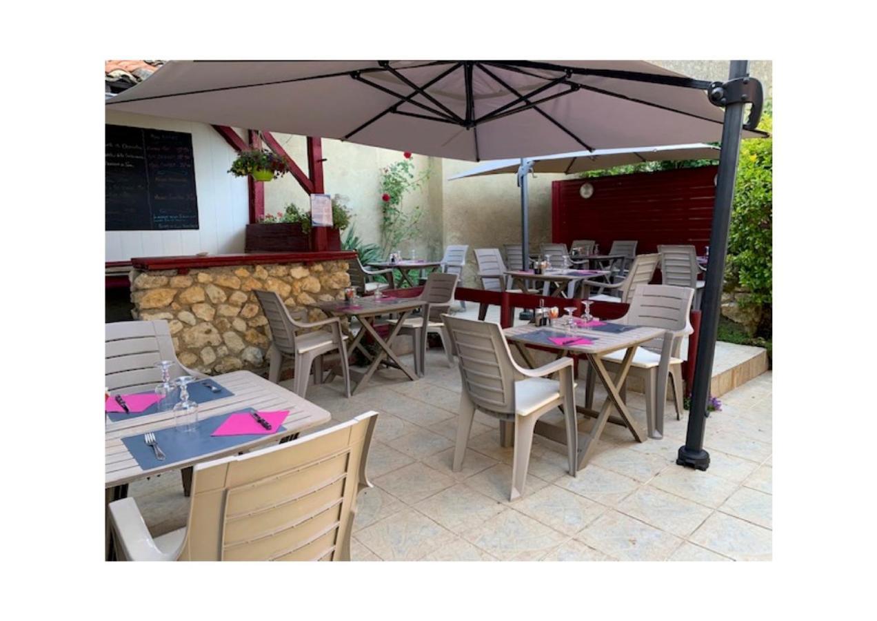 Hotel Restaurant De L'Union Mirambeau  Exterior foto