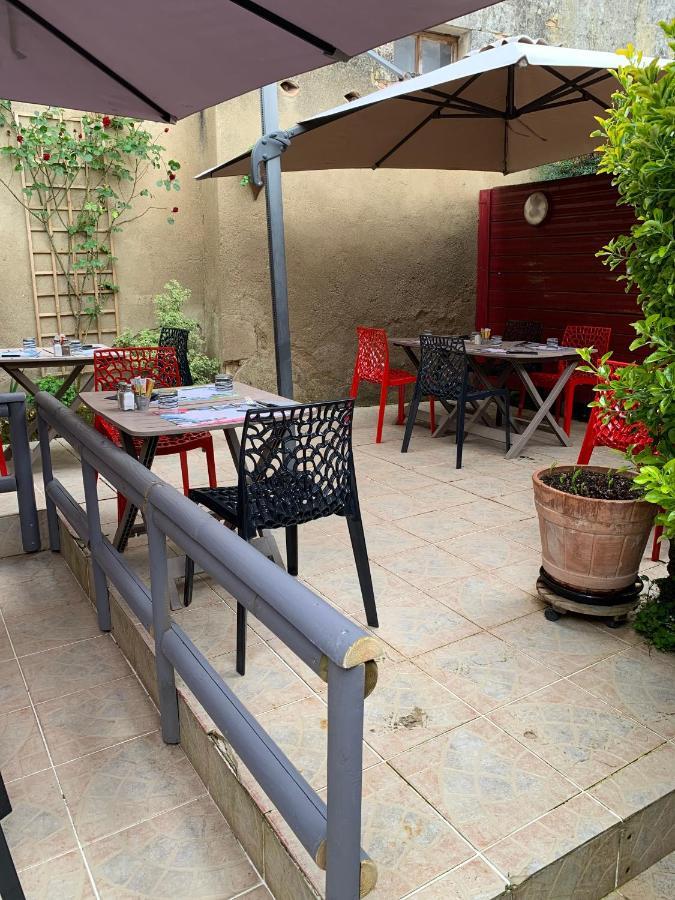 Hotel Restaurant De L'Union Mirambeau  Exterior foto